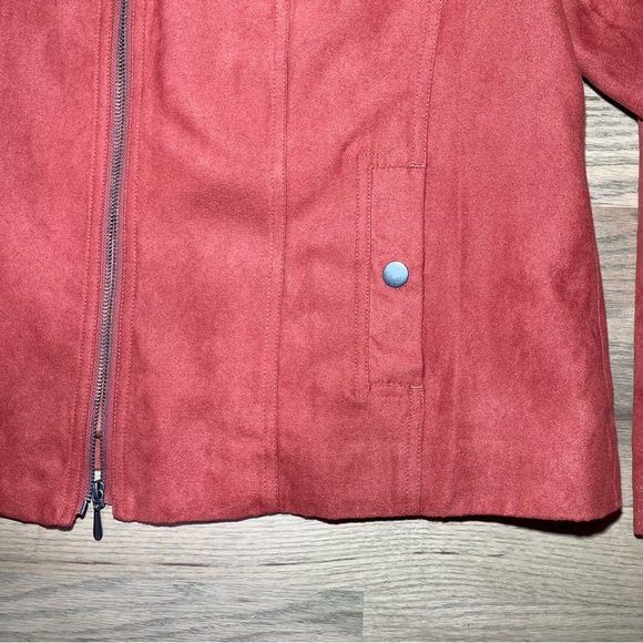 Studio Works Faux Suede Jacket Women’s Size 14P Red Long Sleeve Full Zip - Picture 5 of 6